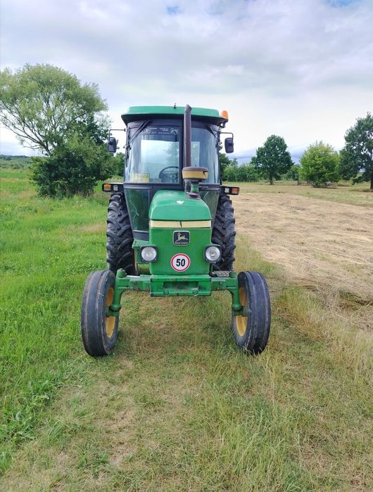John deere 2140.