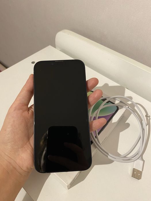Продам iphone 14 128 гб