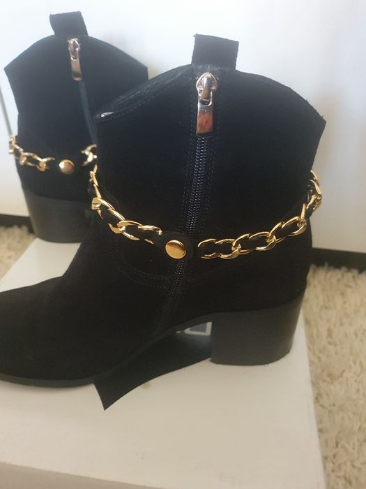 Botine piele marca Karino