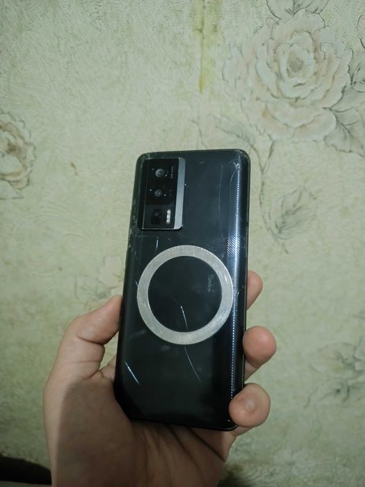 Poco F5 pro 512 gb
