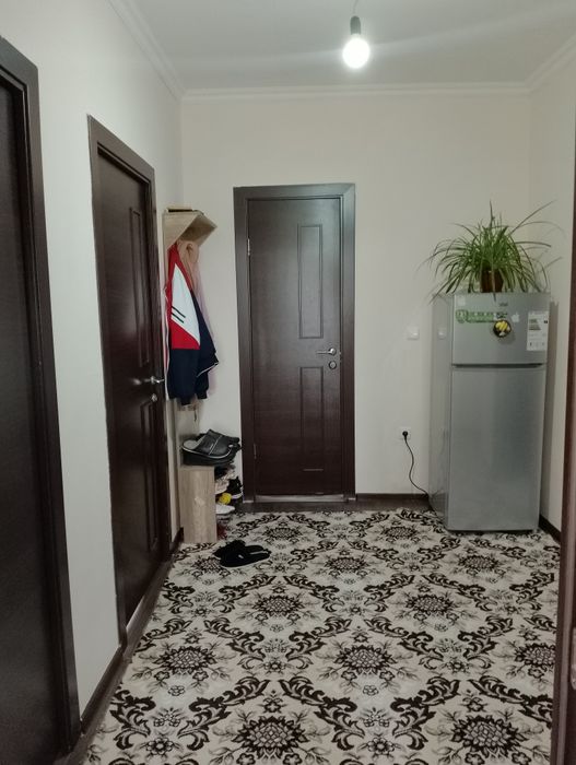 2020 yilda qurilgan  dom sotiladi mebel parda gilam qoladi