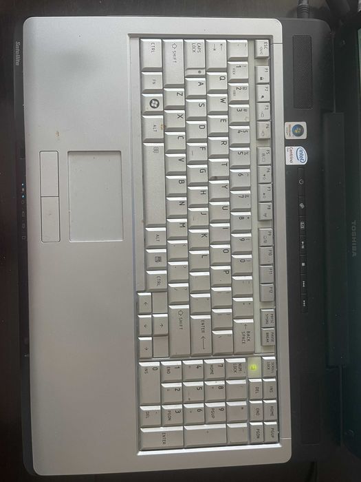 Toshiba Satellite P205-S7402 лаптоп 16"