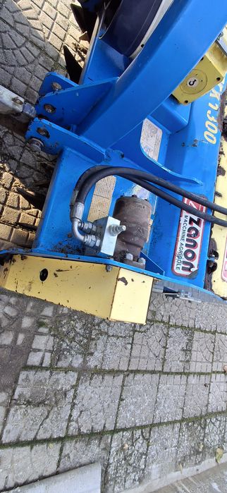 Zanon  раздробител на клони