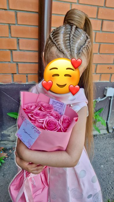 Нежное платье на 8 марта