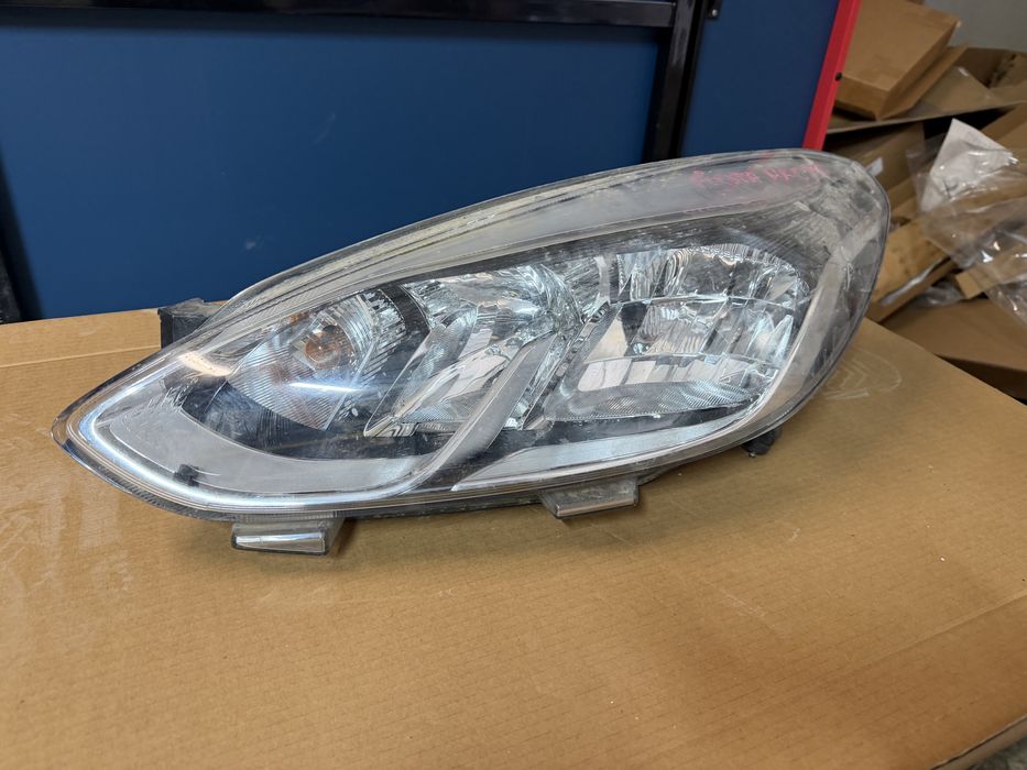 Far stanga Ford Fiesta MK8 Halogen 2017/2018/2019/2020/2021