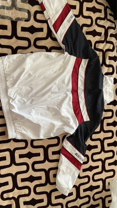 Продам спортивный костюм