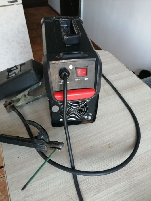 Продам инвертор 255 ам