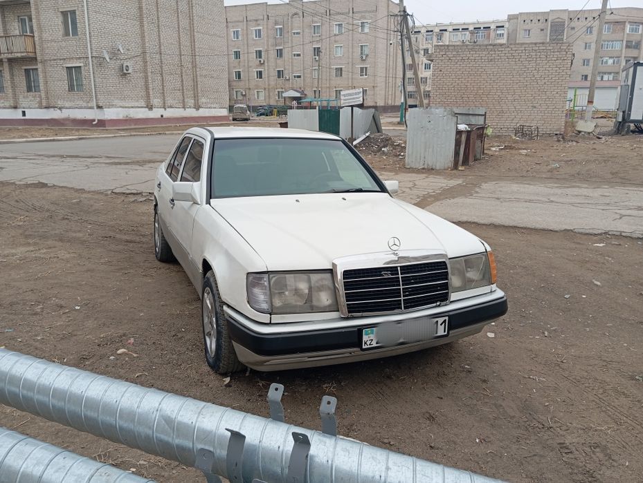 Мерседес 124 2об