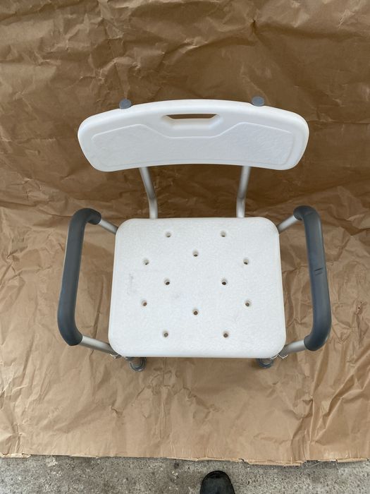 Scaun de baie / dus cu manere