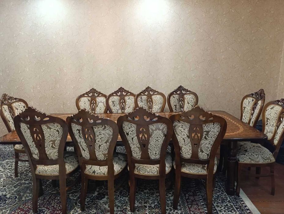 Стол стул сотилади 12 кишилик