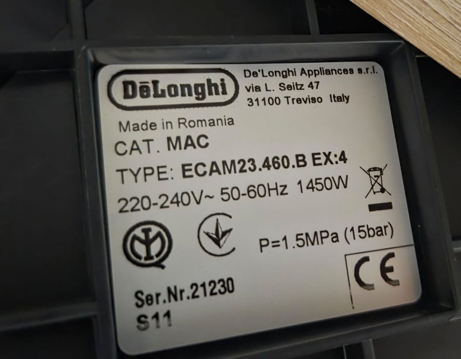 Expresor Automat DeLonghi Capuccino ECAM 23.460.
Utilizat 3 ani si jum