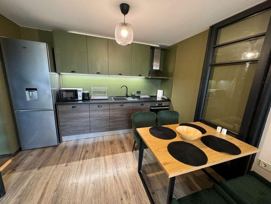 Дава се под наем Двустаен апартамент в Варна, Спортна зала - 69 кв.м за 690 € - Снимка #1