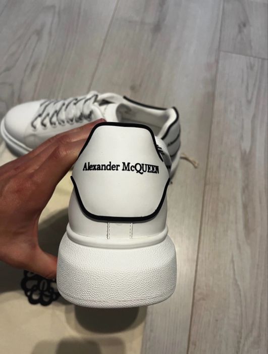 Adidasi Alexander McQueen model nou DOAR 299 LEI