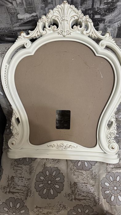 Туалетный столик новый !