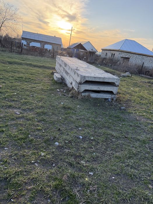 Продам бетонные блоки 3шт