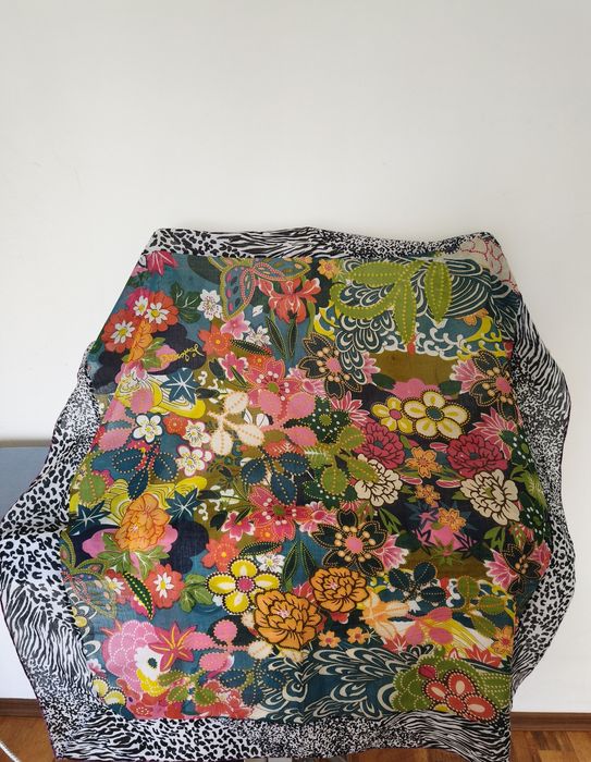 Desigual памучен шал