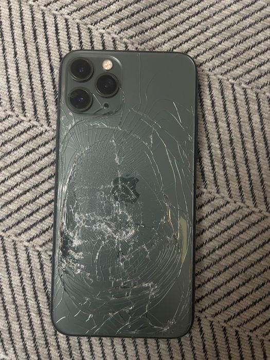 Продам айфон 11 про 256гб