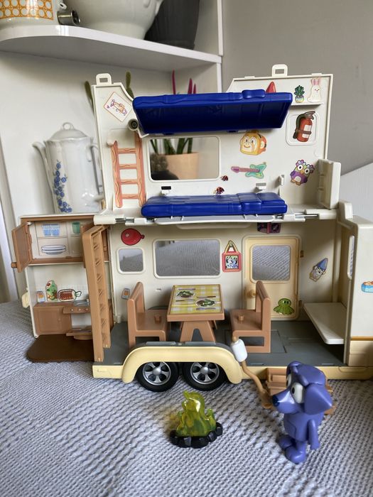 Интерактивни детски играчки в отлично състояние