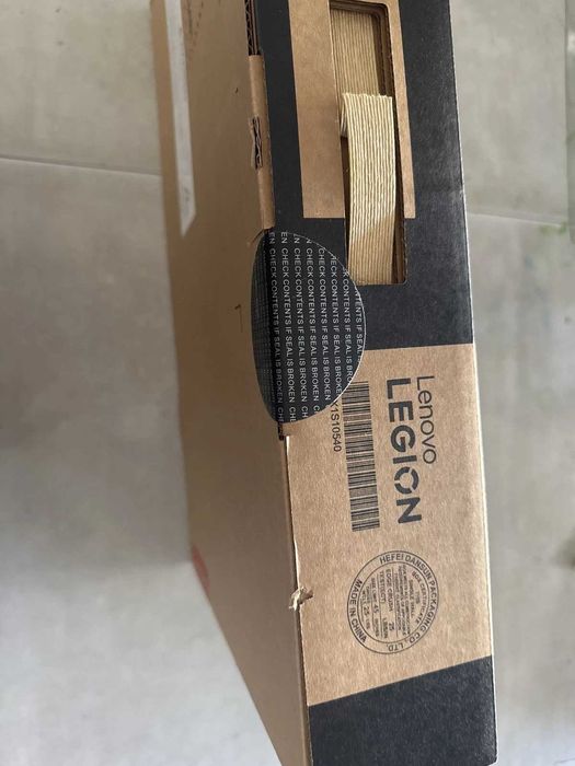 Laptop de gaming Lenovo Legion 5, 15.1", Ryzen 7, 32GB RAM, 1TB SSD, RTX 5060 Eclipse, Negru, Windows 11 Pro, Nou, Sigilat