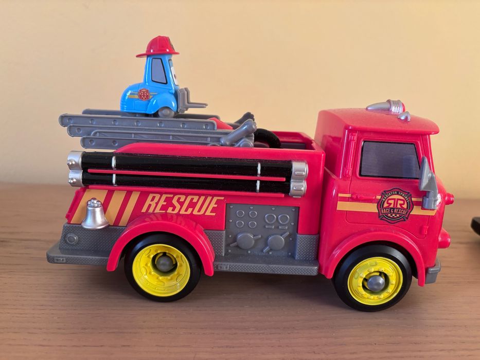 CARS Оригинална Матю кола пожарна