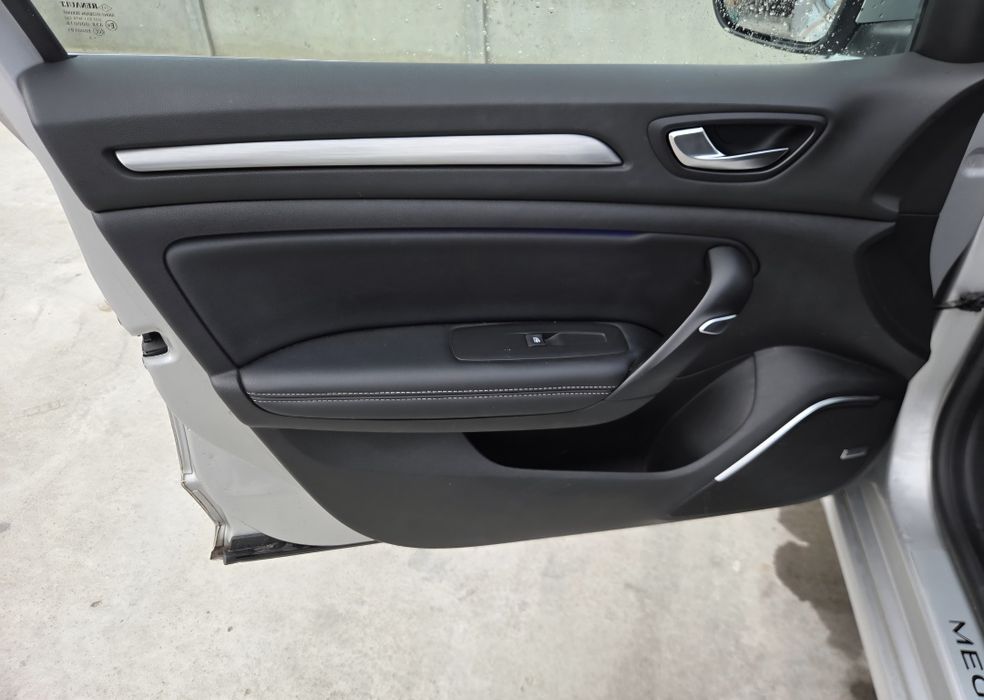 Interior scaune piele si alcantara renault Megane 4 hatchback bose