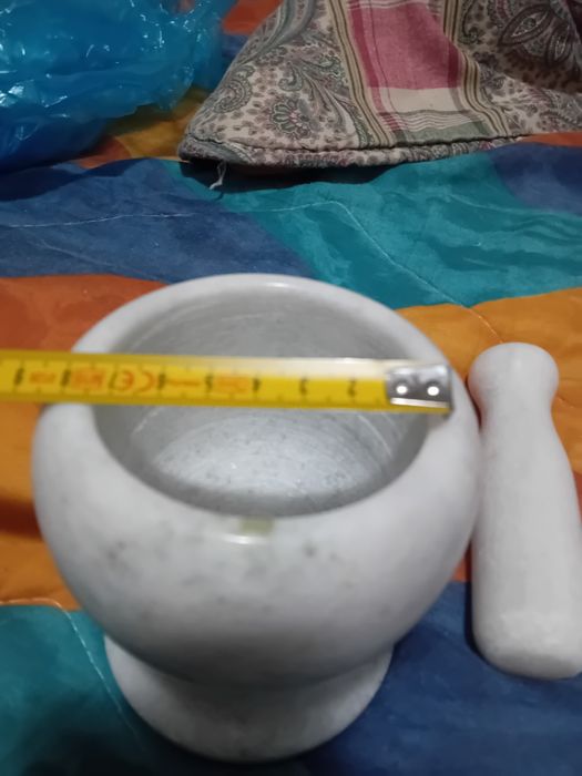 Mojar cu pistil din marmura nou diametru 7 cm