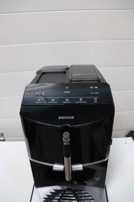Siemens TF301G EQ300 автоматична кафемашина за еспресо, UK Щепсел
