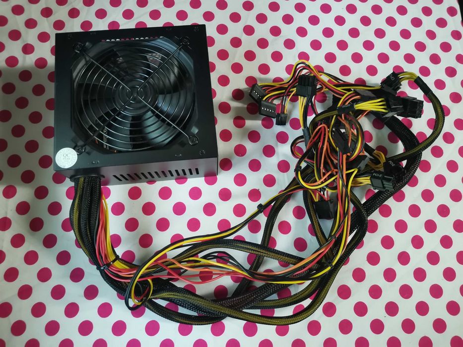 Sursa Segotep Professional GP750G, 80+ Gold, 650W.