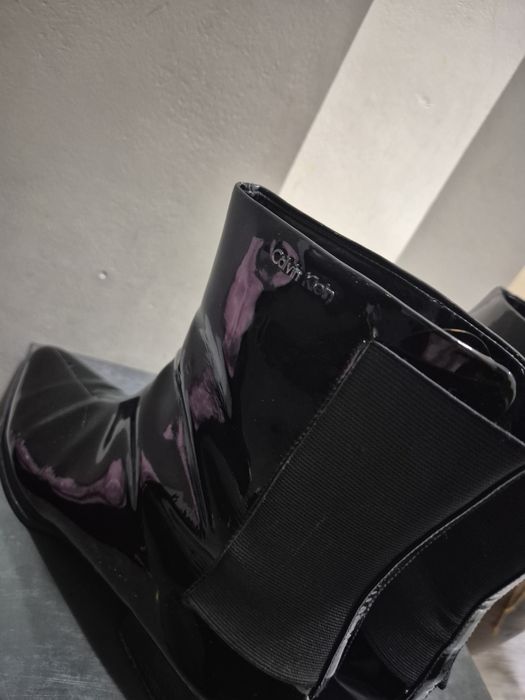 Черни лечени боти Calvin Klein No40