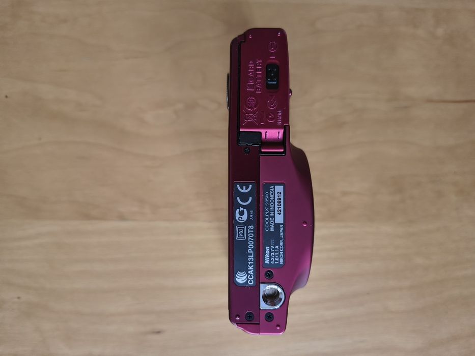 Nikon COOLPIX S9500