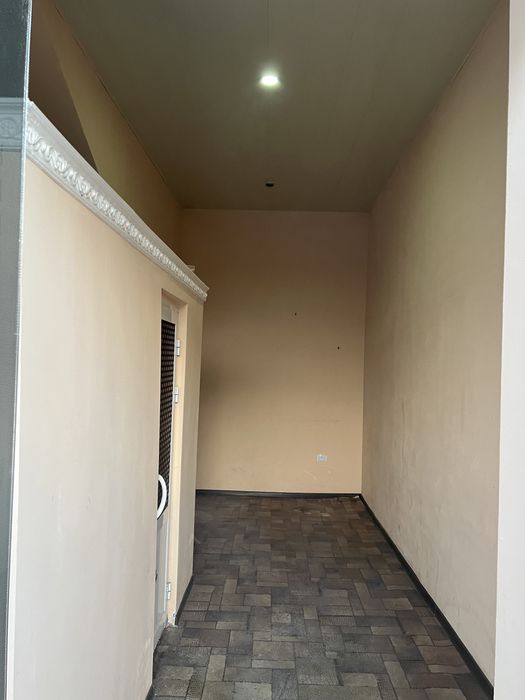 Помещение  в доль дороги 168 кв срочно +бонус 232кв подвал