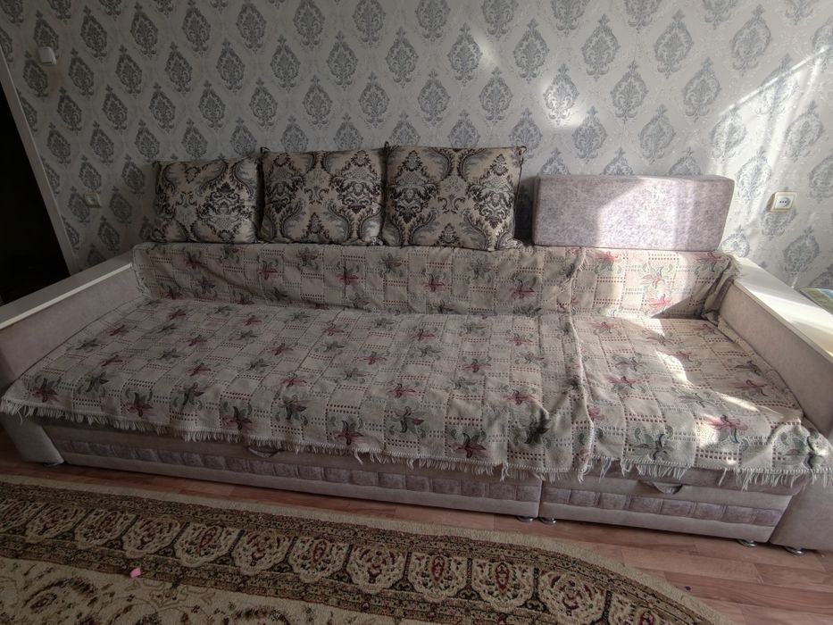 Продам диивваанн