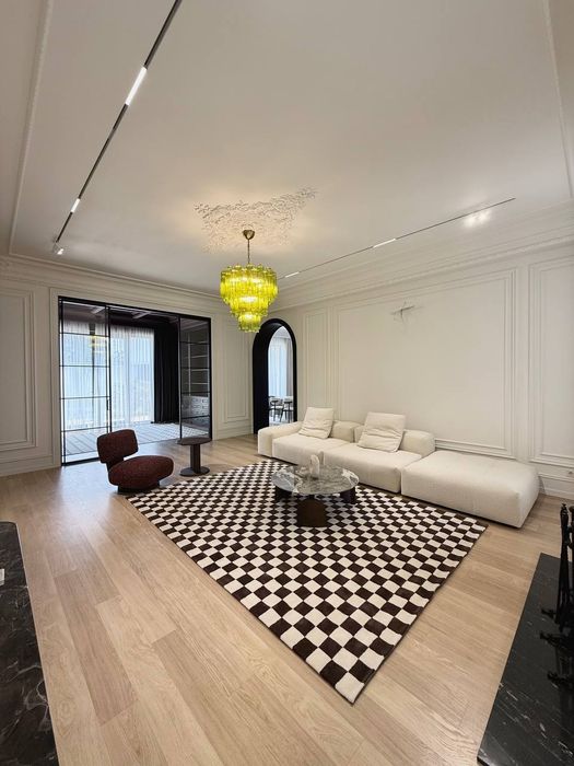 Продается дом 5 спален 2 гостиной, ориентир: геофизика, 10 соток 697м²