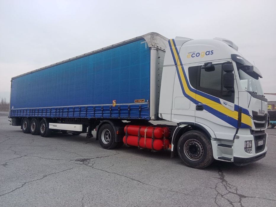 IVECO Stralis 460 + WIELTON прицеп Сотилади