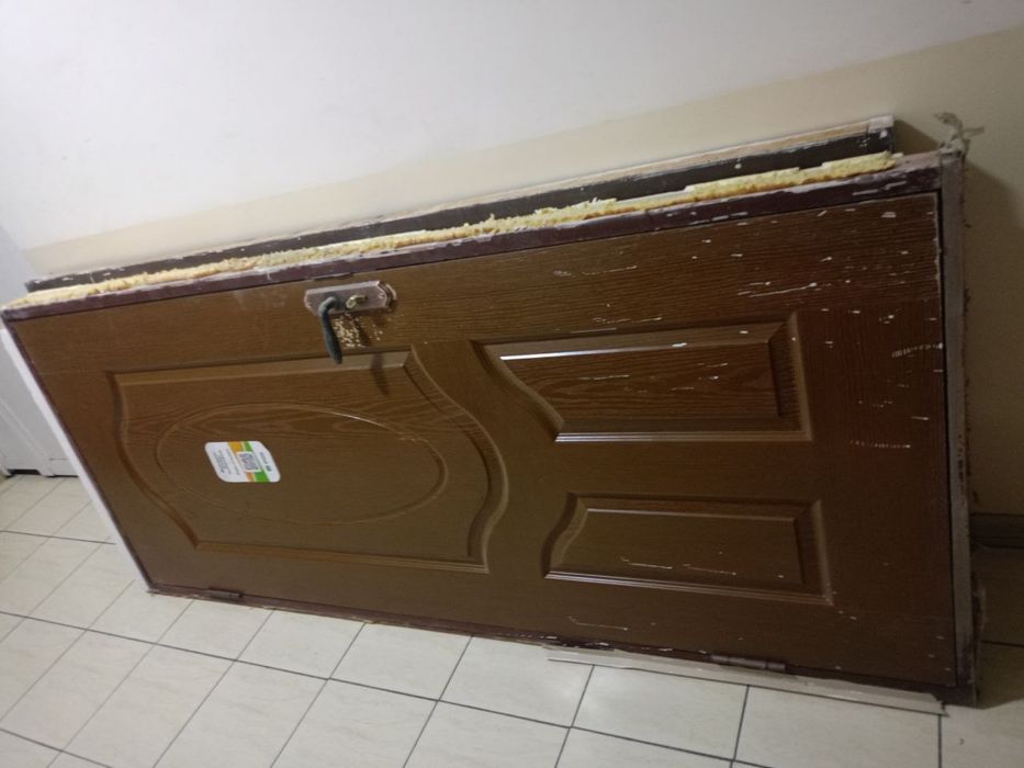 Двери б/у в отличном состоянии