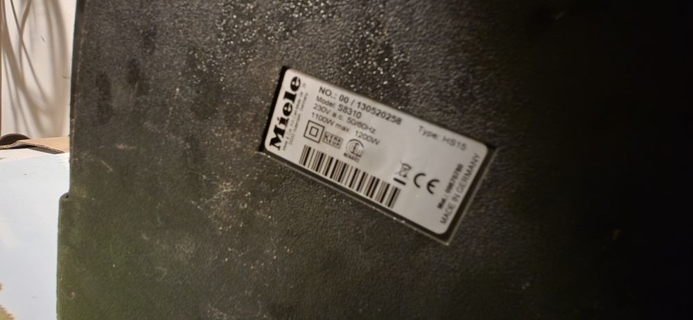 Aspirator Miele S8 Parqut Special