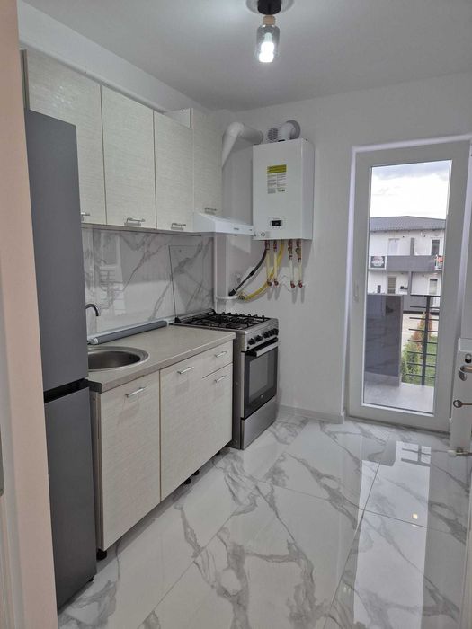 Persoana fizica inchiriez apartament cu o camera