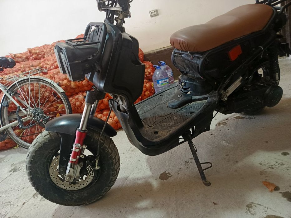 Tank Skuter sotiladi benzinda yuradi