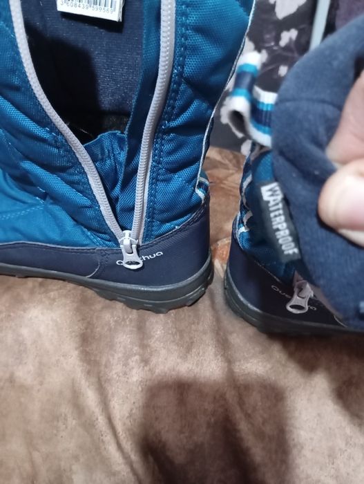 Продавам детски ботуши 33 номер много топли и непромокраеми