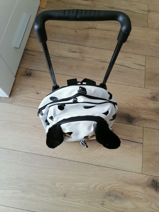 Продавам детска раница