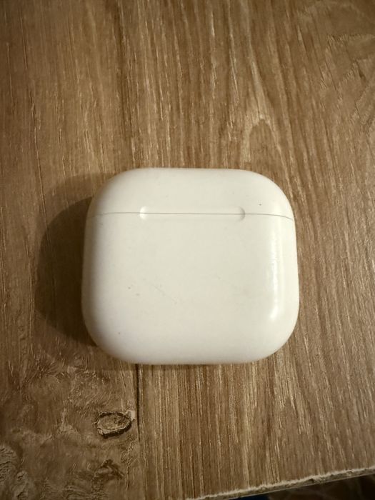 Vand Apple Airpods 4