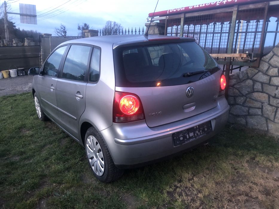 Volkswagen Polo 1,4 tdi full 2009 e 4