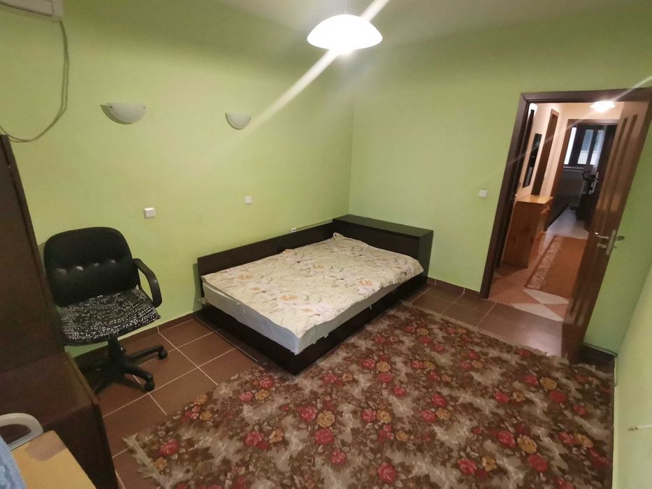 Дава се под наем Двустаен апартамент в Бургас, Меден рудник - зона А - 64 кв.м за 102 € - Снимка #11