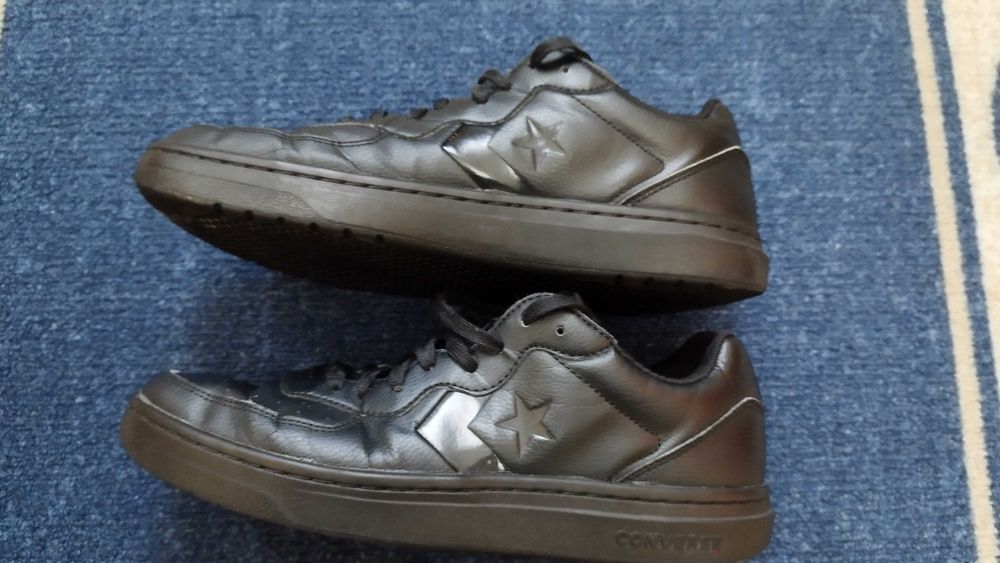 Мъжки черни обувки Converse