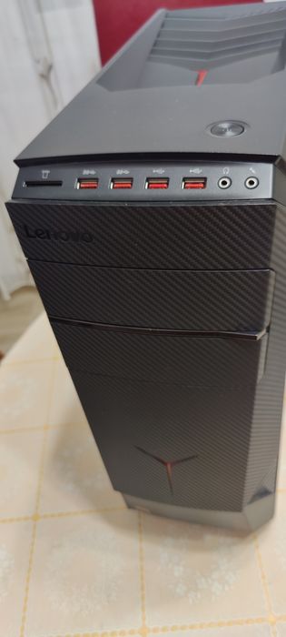 Unitate PC de gaming Lenovo