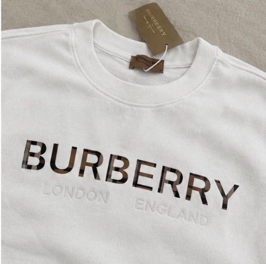 Bluza Burberry albă, mărimea S
