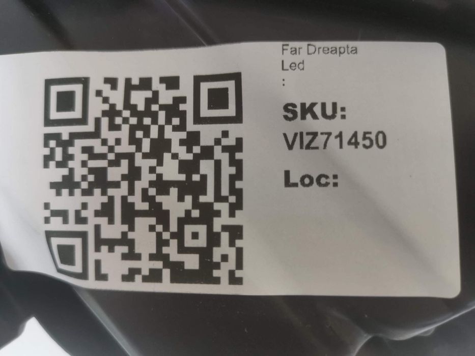 Тесла Модел 3/Y / Tesla Model 3/Y Дясна фара LED Tesla Model 3/Y Ориги