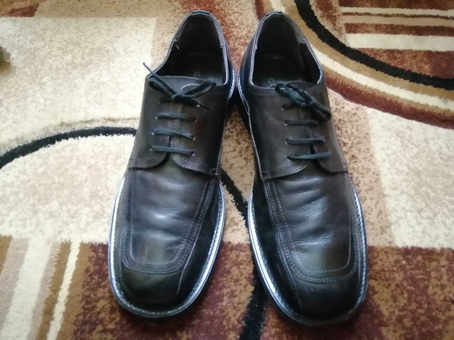 Vand pantofi din piele naturala,"COBAGO" Nr.44.