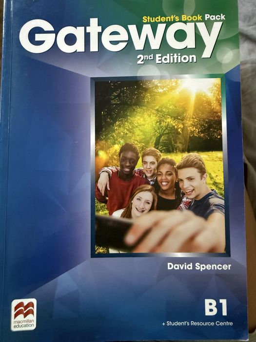 Учебник и учебна тетрадка по английски + учебник по химия на немски