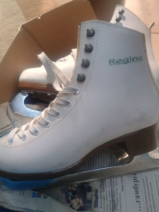 Коньки женские 37 размер